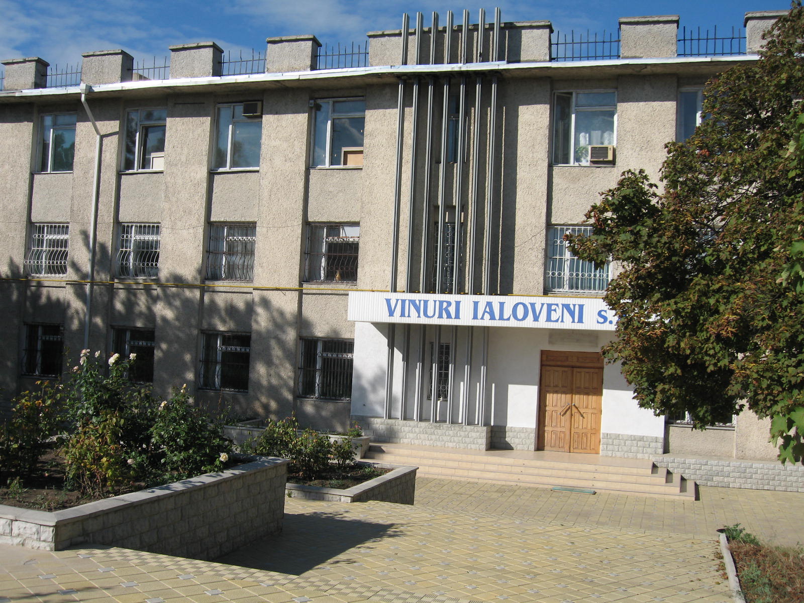 Sediul central S.A. VINURI IALOVENI